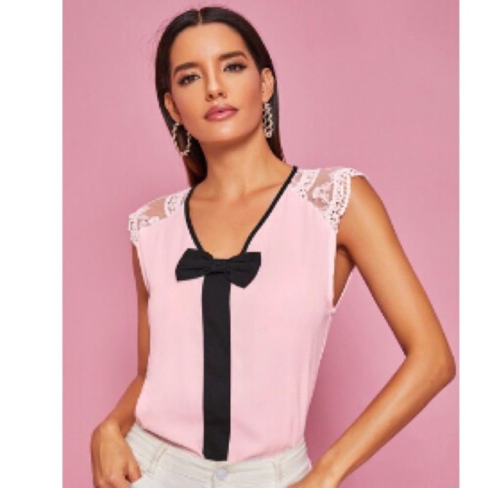 Contrast Lace Bow Front Sleeveless Blouse